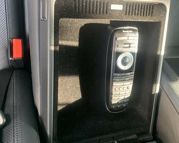 Белый Мерседес С Класс, объемом двигателя 5.5 л и пробегом 285 тыс. км за 15345 $, фото 64 на Automoto.ua