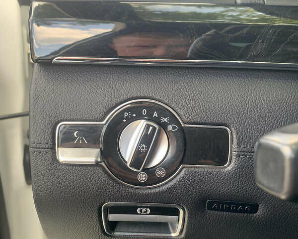 Белый Мерседес С Класс, объемом двигателя 5.5 л и пробегом 285 тыс. км за 15345 $, фото 36 на Automoto.ua