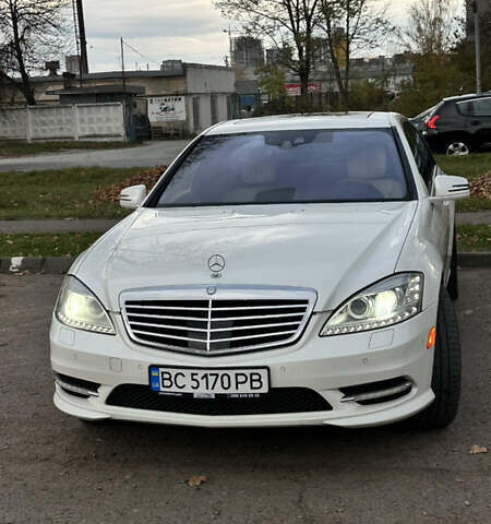 Мерседес С Класс 2010 в Львове на Automoto.ua Белый Мерседес С Класс, объемом двигателя 5.51 л и пробегом 264 тыс. км за 18500 $, фото 3 на Automoto.ua