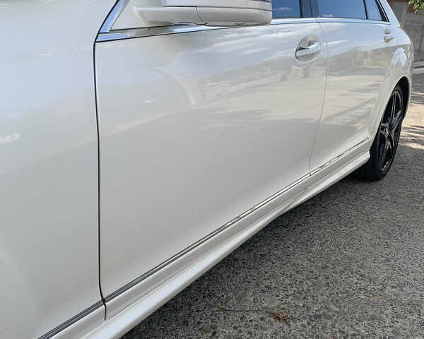 Белый Мерседес С Класс, объемом двигателя 5.5 л и пробегом 285 тыс. км за 15345 $, фото 23 на Automoto.ua