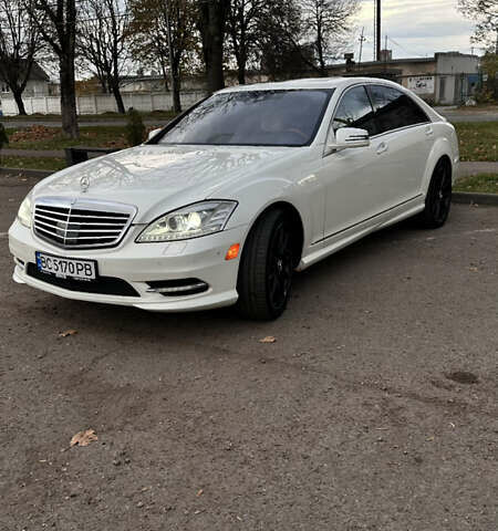 Мерседес С Класс 2010 в Львове на Automoto.ua Белый Мерседес С Класс, объемом двигателя 5.51 л и пробегом 264 тыс. км за 18500 $, фото 1 на Automoto.ua