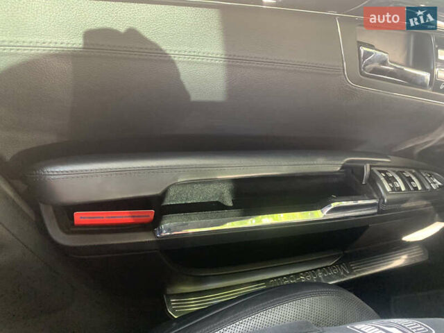 Белый Мерседес С Класс, объемом двигателя 5.5 л и пробегом 285 тыс. км за 15345 $, фото 69 на Automoto.ua