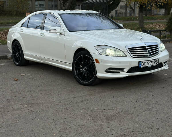 Мерседес С Класс 2010 в Львове на Automoto.ua Белый Мерседес С Класс, объемом двигателя 5.51 л и пробегом 264 тыс. км за 18500 $, фото 7 на Automoto.ua