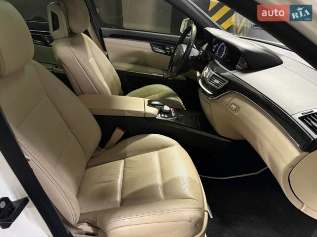 Білий Мерседес С Клас, об'ємом двигуна 1.99 л та пробігом 229 тис. км за 16500 $, фото 35 на Automoto.ua