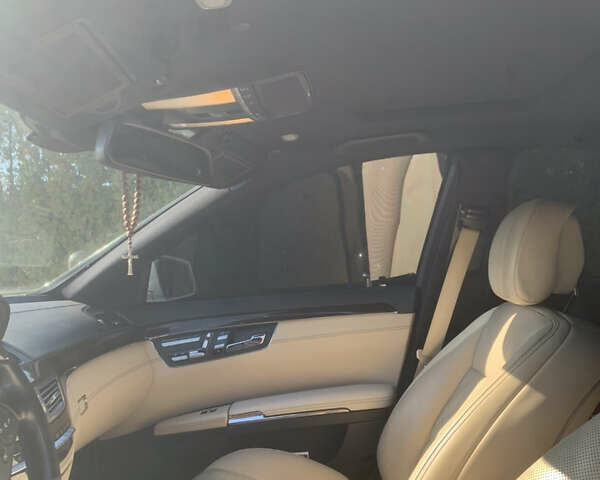 Белый Мерседес С Класс, объемом двигателя 3.2 л и пробегом 273 тыс. км за 19999 $, фото 12 на Automoto.ua