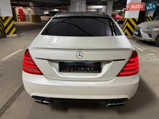 Білий Мерседес С Клас, об'ємом двигуна 1.99 л та пробігом 229 тис. км за 16500 $, фото 14 на Automoto.ua