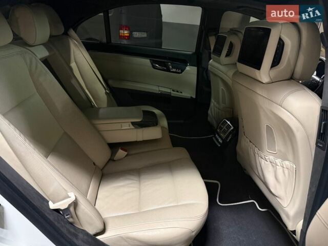 Білий Мерседес С Клас, об'ємом двигуна 1.99 л та пробігом 229 тис. км за 16500 $, фото 45 на Automoto.ua