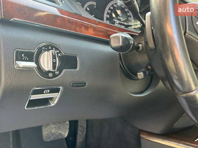 Білий Мерседес С Клас, об'ємом двигуна 2.99 л та пробігом 291 тис. км за 19000 $, фото 8 на Automoto.ua