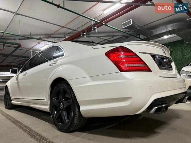 Білий Мерседес С Клас, об'ємом двигуна 1.99 л та пробігом 229 тис. км за 16500 $, фото 13 на Automoto.ua