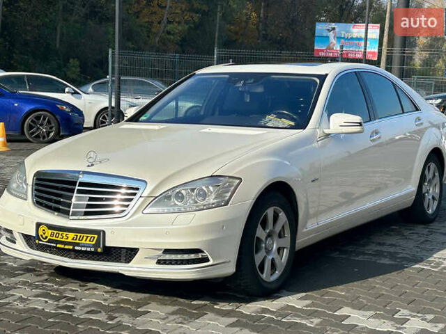 Білий Мерседес С Клас, об'ємом двигуна 2.99 л та пробігом 291 тис. км за 19000 $, фото 2 на Automoto.ua