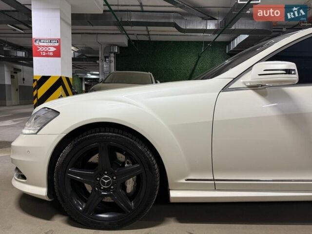 Білий Мерседес С Клас, об'ємом двигуна 1.99 л та пробігом 229 тис. км за 16500 $, фото 8 на Automoto.ua