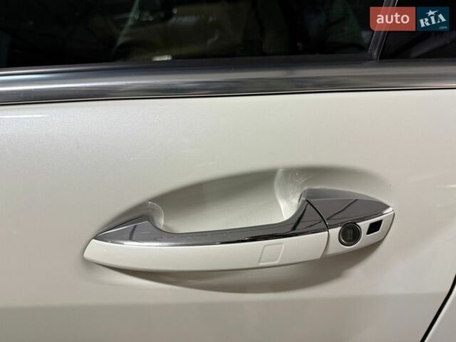 Білий Мерседес С Клас, об'ємом двигуна 1.99 л та пробігом 229 тис. км за 16500 $, фото 11 на Automoto.ua