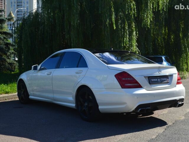 Белый Мерседес С Класс, объемом двигателя 4.7 л и пробегом 227 тыс. км за 16500 $, фото 6 на Automoto.ua