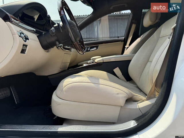 Белый Мерседес С Класс, объемом двигателя 4.66 л и пробегом 209 тыс. км за 19800 $, фото 46 на Automoto.ua