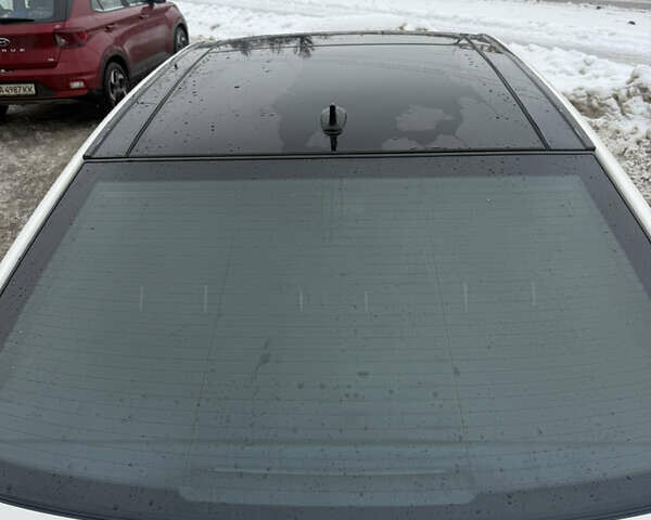 Белый Мерседес С Класс, объемом двигателя 3 л и пробегом 300 тыс. км за 25000 $, фото 9 на Automoto.ua