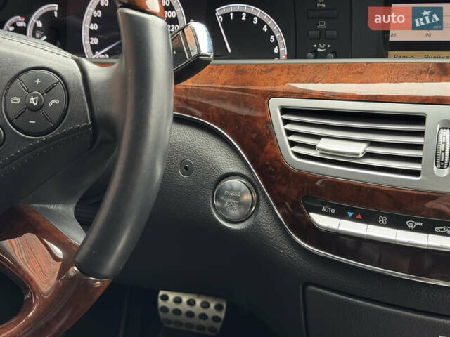 Белый Мерседес С Класс, объемом двигателя 4.66 л и пробегом 110 тыс. км за 22500 $, фото 32 на Automoto.ua