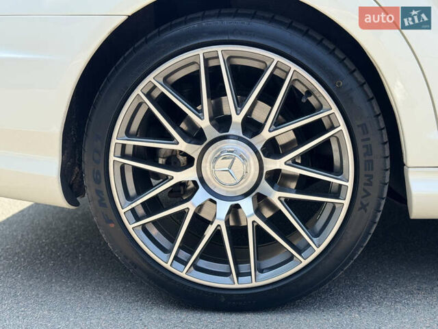 Белый Мерседес С Класс, объемом двигателя 4.66 л и пробегом 209 тыс. км за 19800 $, фото 13 на Automoto.ua