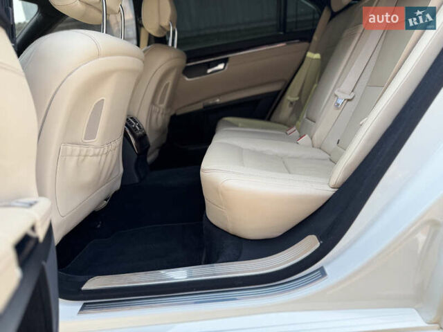 Белый Мерседес С Класс, объемом двигателя 4.66 л и пробегом 209 тыс. км за 19800 $, фото 32 на Automoto.ua