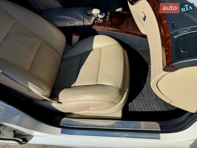 Білий Мерседес С Клас, об'ємом двигуна 4.66 л та пробігом 210 тис. км за 18000 $, фото 31 на Automoto.ua