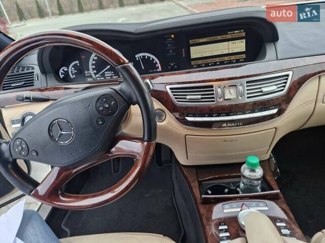 Белый Мерседес С Класс, объемом двигателя 3 л и пробегом 267 тыс. км за 21500 $, фото 1 на Automoto.ua