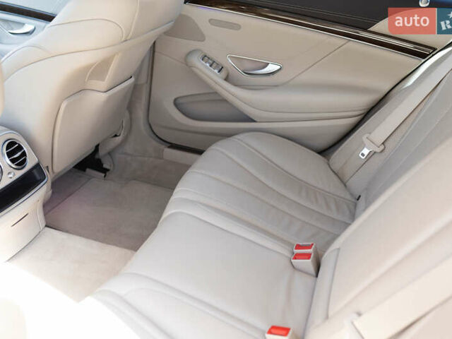 Білий Мерседес С Клас, об'ємом двигуна 2.99 л та пробігом 189 тис. км за 35000 $, фото 47 на Automoto.ua