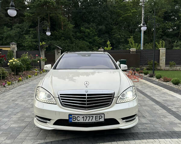 Мерседес С Класс 2013 в Львове на Automoto.ua Белый Мерседес С Класс, объемом двигателя 4.66 л и пробегом 221 тыс. км за 25000 $, фото 3 на Automoto.ua