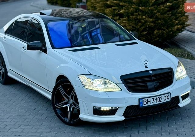 Белый Мерседес С Класс, объемом двигателя 3.5 л и пробегом 250 тыс. км за 10900 $, фото 67 на Automoto.ua