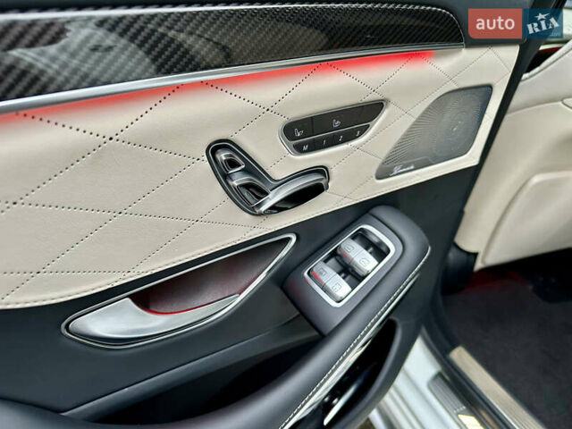 Белый Мерседес С Класс, объемом двигателя 5.5 л и пробегом 82 тыс. км за 46950 $, фото 80 на Automoto.ua