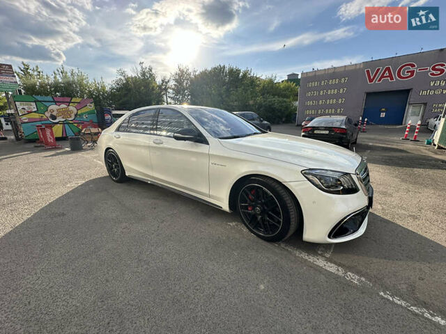 Белый Мерседес С Класс, объемом двигателя 5.5 л и пробегом 102 тыс. км за 52500 $, фото 3 на Automoto.ua