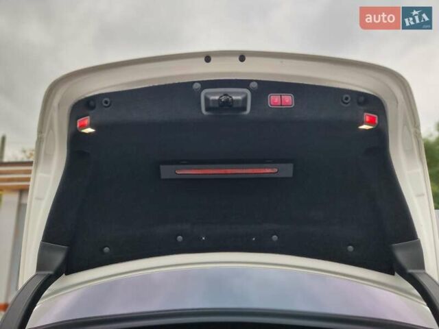 Белый Мерседес С Класс, объемом двигателя 4.66 л и пробегом 187 тыс. км за 36500 $, фото 39 на Automoto.ua