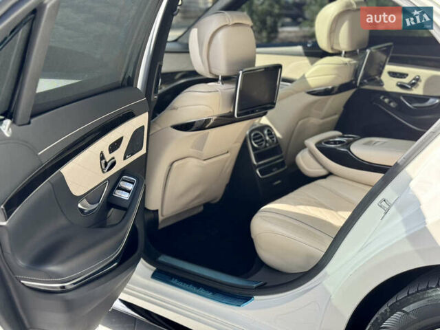 Белый Мерседес С Класс, объемом двигателя 2.99 л и пробегом 300 тыс. км за 29500 $, фото 23 на Automoto.ua