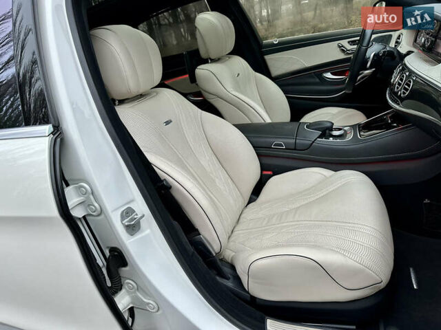 Белый Мерседес С Класс, объемом двигателя 5.5 л и пробегом 82 тыс. км за 46950 $, фото 127 на Automoto.ua