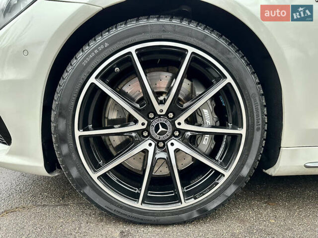 Белый Мерседес С Класс, объемом двигателя 5.5 л и пробегом 82 тыс. км за 46950 $, фото 49 на Automoto.ua