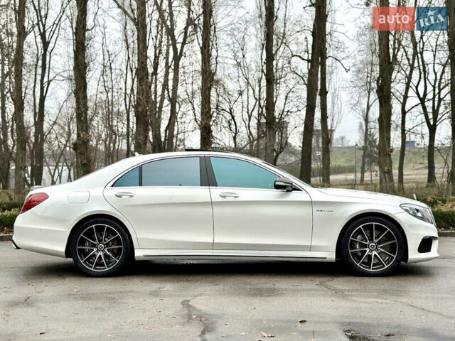 Белый Мерседес С Класс, объемом двигателя 5.5 л и пробегом 82 тыс. км за 46950 $, фото 3 на Automoto.ua
