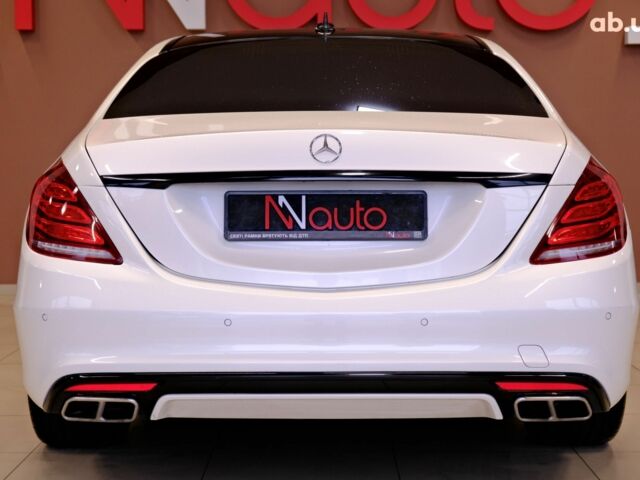 Белый Мерседес С Класс, объемом двигателя 4.7 л и пробегом 163 тыс. км за 27900 $, фото 5 на Automoto.ua
