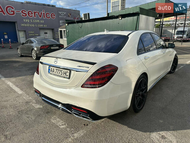 Белый Мерседес С Класс, объемом двигателя 5.5 л и пробегом 102 тыс. км за 52500 $, фото 2 на Automoto.ua