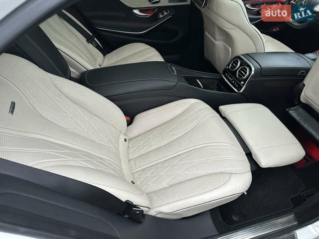 Белый Мерседес С Класс, объемом двигателя 5.5 л и пробегом 82 тыс. км за 46950 $, фото 113 на Automoto.ua