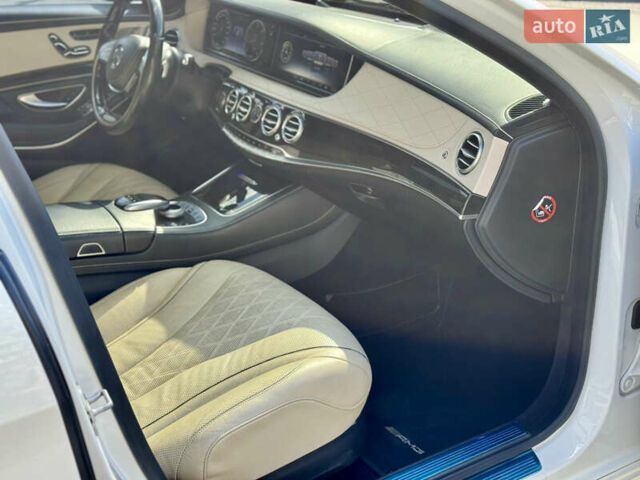 Белый Мерседес С Класс, объемом двигателя 2.99 л и пробегом 300 тыс. км за 29500 $, фото 27 на Automoto.ua