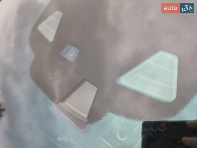 Белый Мерседес С Класс, объемом двигателя 4.66 л и пробегом 187 тыс. км за 36500 $, фото 11 на Automoto.ua