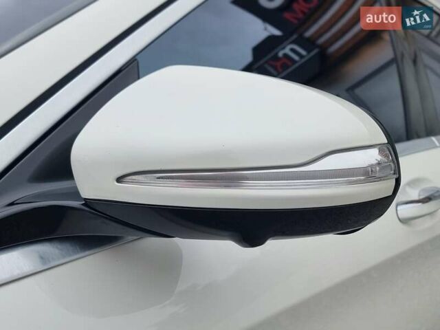 Белый Мерседес С Класс, объемом двигателя 4.66 л и пробегом 187 тыс. км за 36500 $, фото 18 на Automoto.ua
