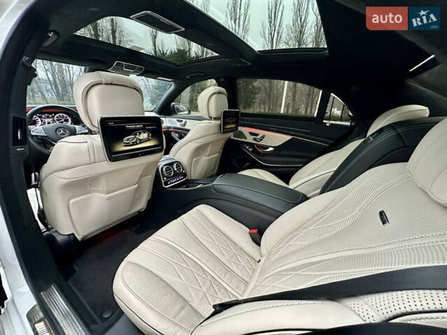 Белый Мерседес С Класс, объемом двигателя 5.5 л и пробегом 82 тыс. км за 46950 $, фото 87 на Automoto.ua