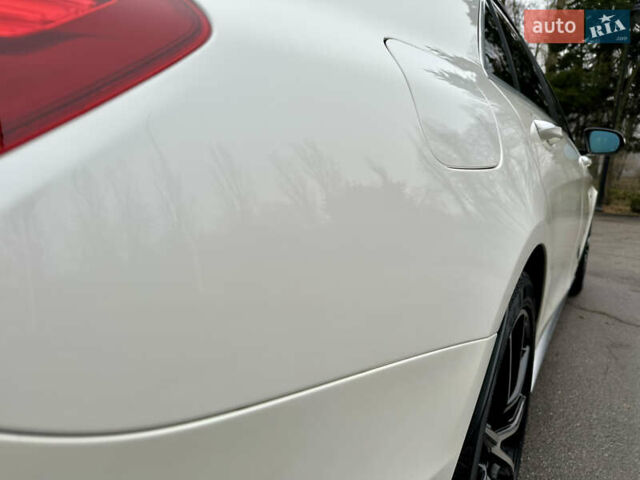 Белый Мерседес С Класс, объемом двигателя 5.5 л и пробегом 82 тыс. км за 46950 $, фото 39 на Automoto.ua