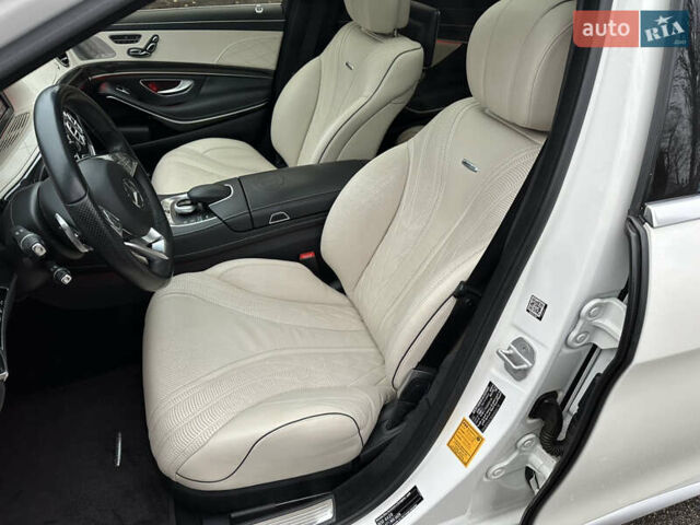 Белый Мерседес С Класс, объемом двигателя 5.5 л и пробегом 82 тыс. км за 46950 $, фото 73 на Automoto.ua