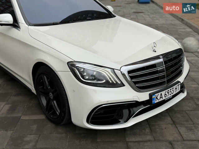 Белый Мерседес С Класс, объемом двигателя 4.7 л и пробегом 187 тыс. км за 34700 $, фото 5 на Automoto.ua
