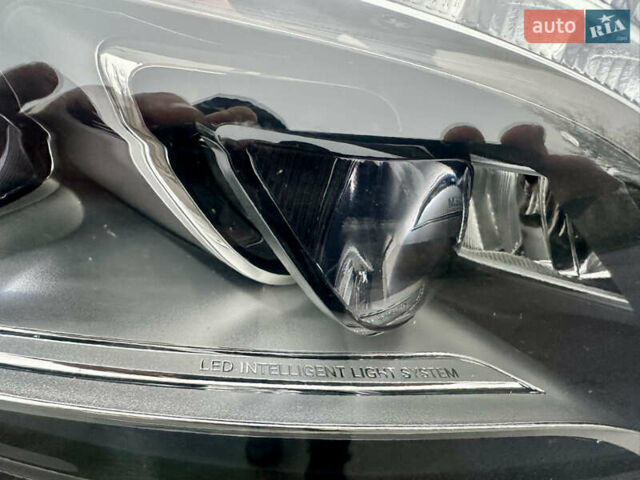 Белый Мерседес С Класс, объемом двигателя 5.5 л и пробегом 82 тыс. км за 46950 $, фото 35 на Automoto.ua