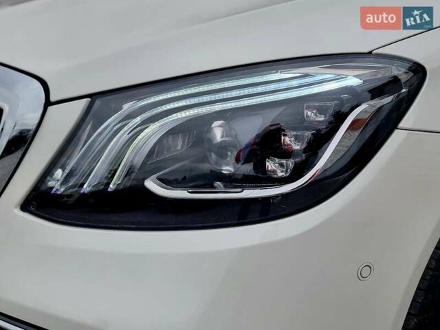 Белый Мерседес С Класс, объемом двигателя 4.66 л и пробегом 187 тыс. км за 36500 $, фото 6 на Automoto.ua