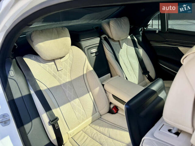 Белый Мерседес С Класс, объемом двигателя 2.99 л и пробегом 300 тыс. км за 29500 $, фото 32 на Automoto.ua