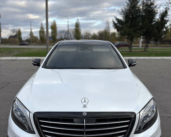 Белый Мерседес С Класс, объемом двигателя 2.99 л и пробегом 167 тыс. км за 50000 $, фото 7 на Automoto.ua