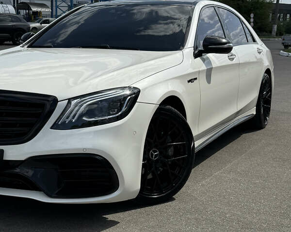Белый Мерседес С Класс, объемом двигателя 4.66 л и пробегом 180 тыс. км за 39999 $, фото 7 на Automoto.ua