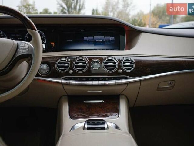 Білий Мерседес С Клас, об'ємом двигуна 4.7 л та пробігом 165 тис. км за 54500 $, фото 45 на Automoto.ua